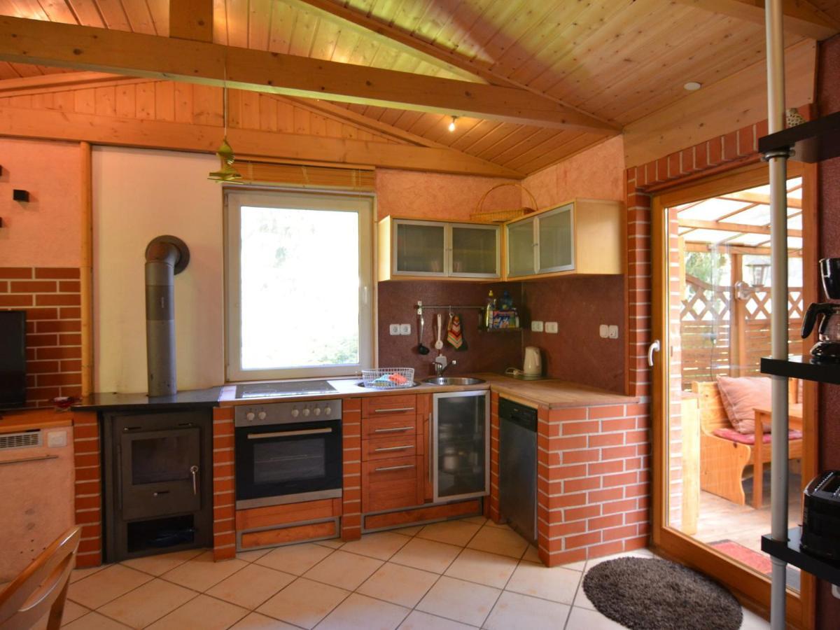 Beautiful Holiday Home With Covered Veranda Friedrichroda Extérieur photo
